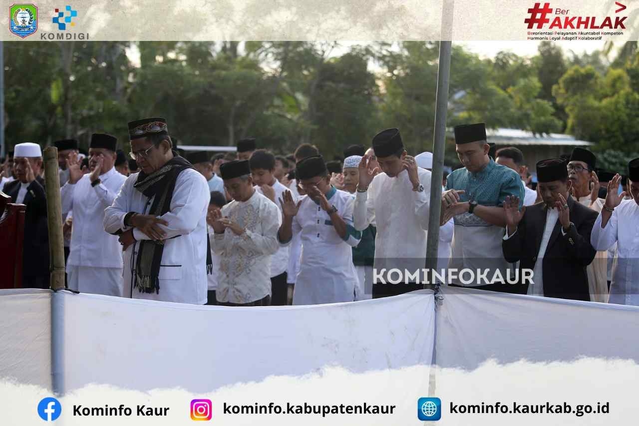Salat Iduladha di Tanjung Kemuning, Bupati Kaur Ajak Pererat Silaturahmi 