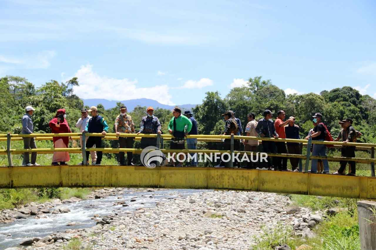 Tinjau Cawang Kidau, Risky : Komoditas Pangan Cocok Dikembangkan Disini 