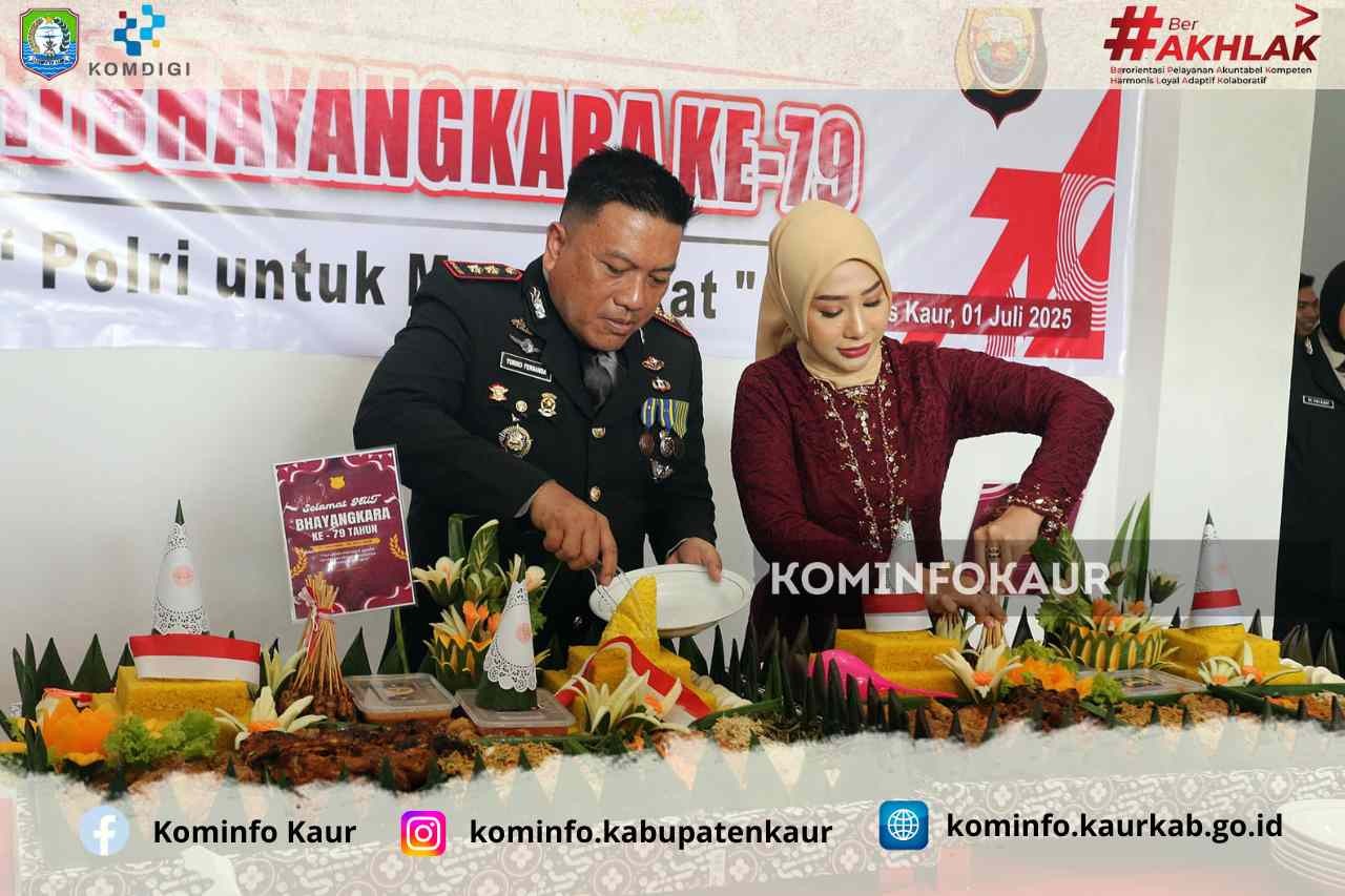 Syukuran HUT Bhayangkara, Kapolres Potong Tumpeng