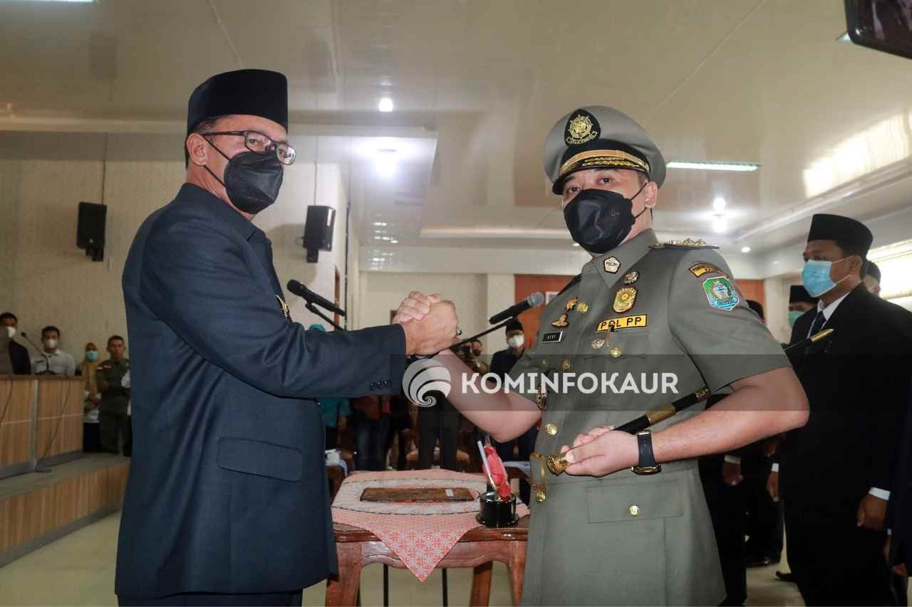 Lantik 14 Pejabat Pimpinan Tinggi Pratama, Ini Pesan Bupati 