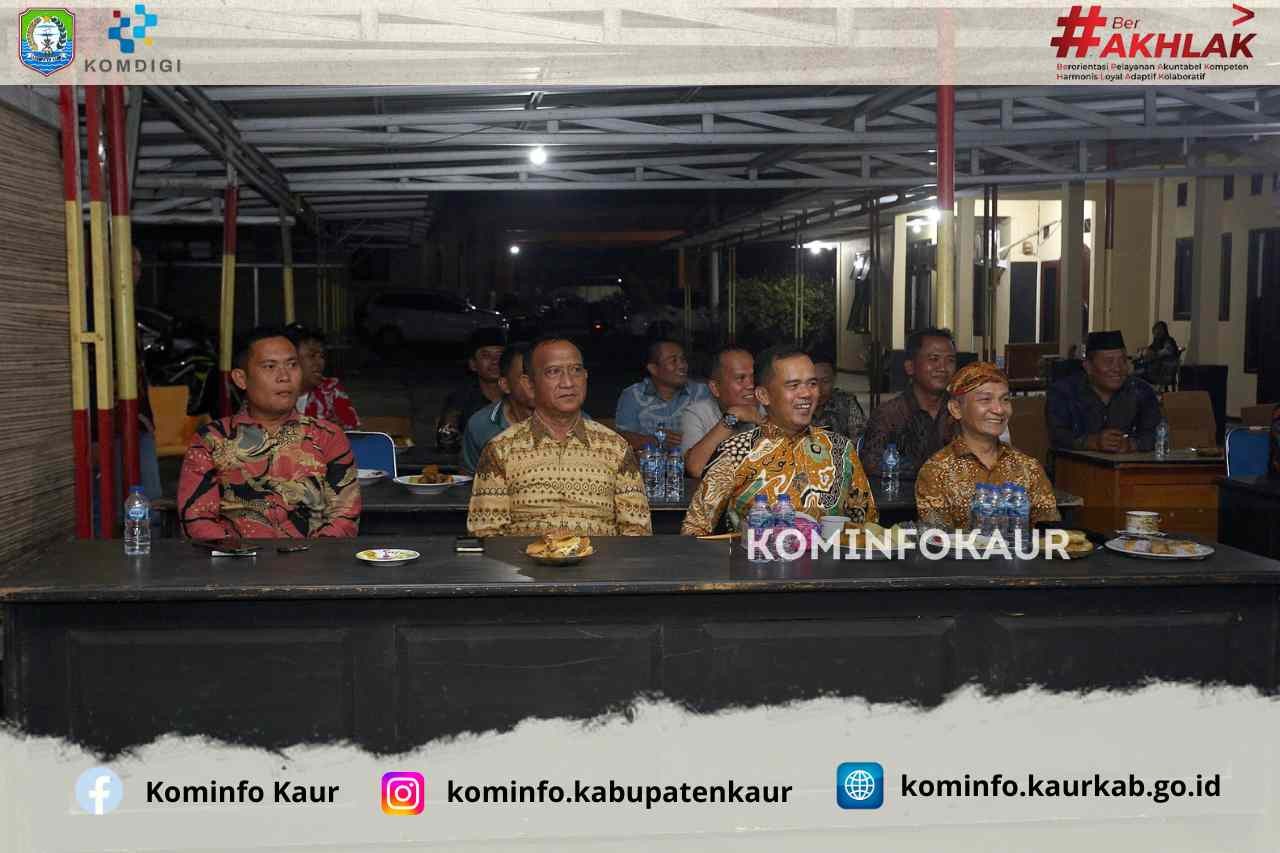 Wabup Abdul Hamid Nobar Wayang Kulit Dengan Lakon  Amartha Binangun
