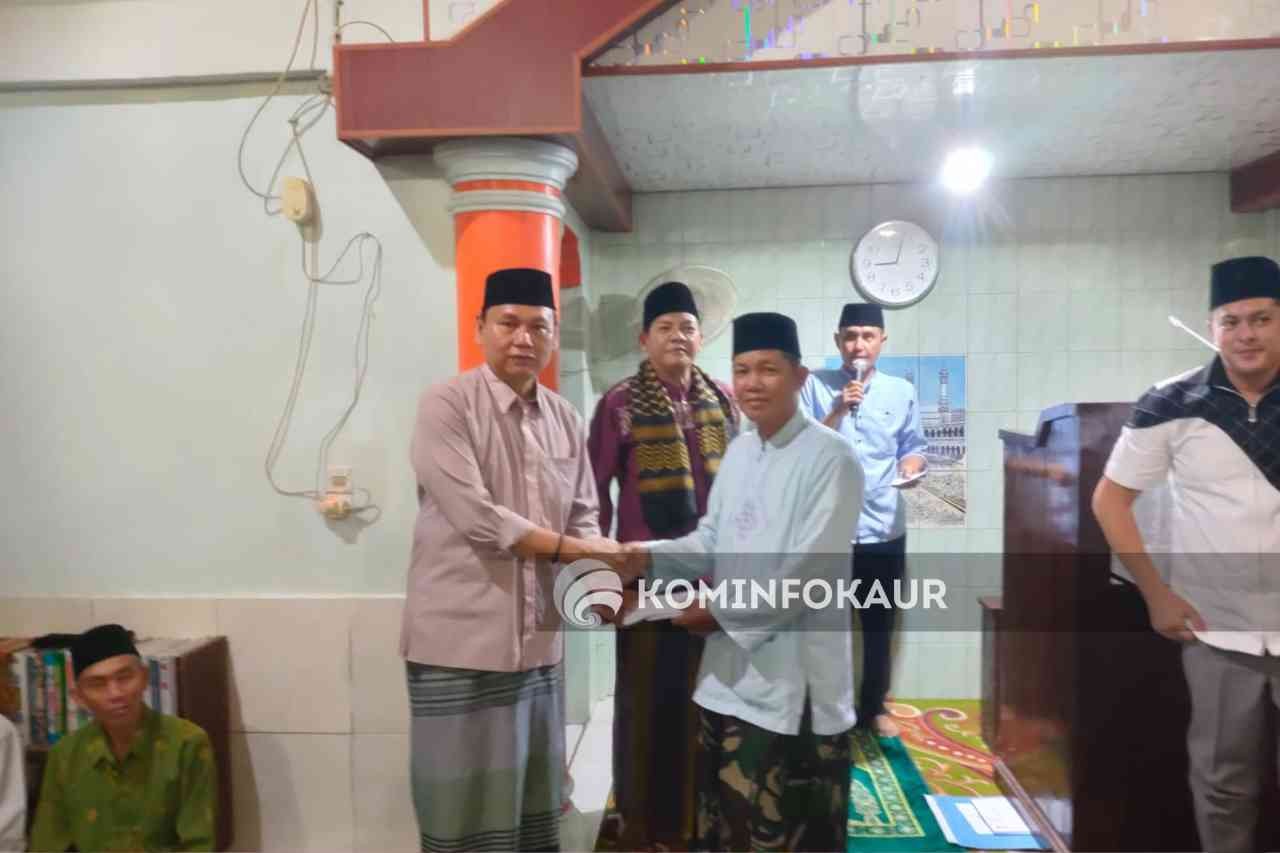 Safari di Desa Rigangan II, Sekda : Mari Kita Hidupkan Kegiatan Keagamaan di Masjid 