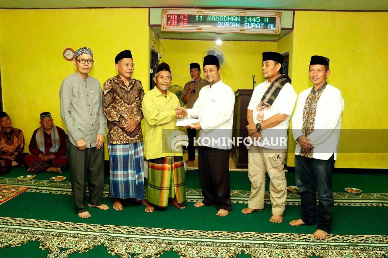 Safari Ramadan di Desa Tri Tunggal Bakti, Warga Usul Perbaikan Jalan 