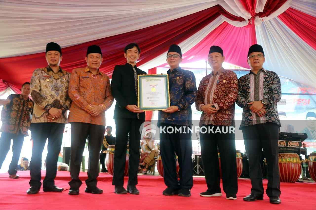 Sah, 10.500 Tusuk Sate Gurita Pecahkan Rekor Dunia