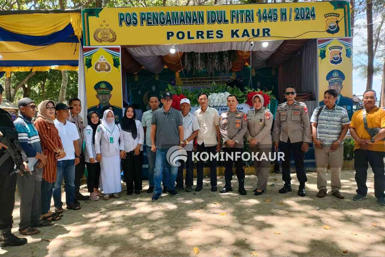 Bupati Kaur Sambangi Pos Pengamanan dan Pos Pelayanan Ops Ketupat Nala 2024