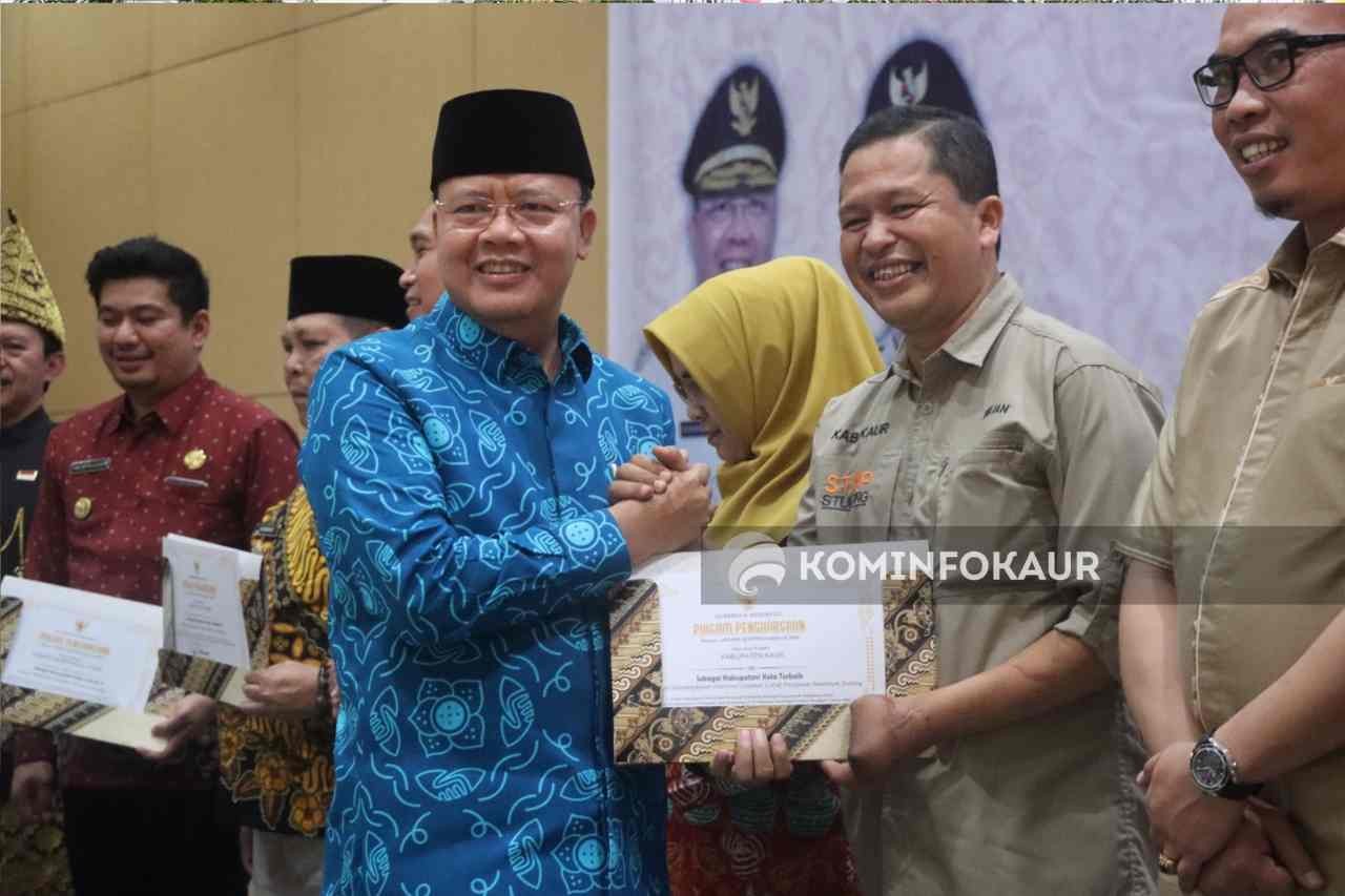 TPPS Kaur Raih Penghargaan Terbaik  Keterjangkauan Intervensi Layanan Percepatan Penurunan Stunting