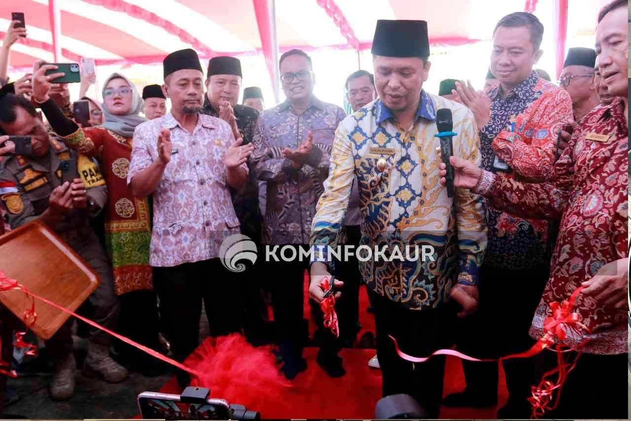 Resmikan AMDK Berseri, Wabup : Cintai Produk Lokal