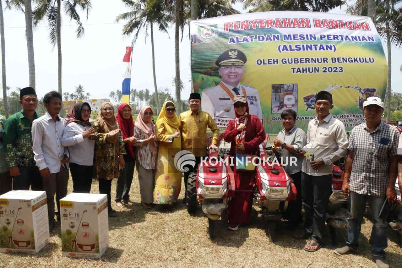 Dorong Peningkatan Produktivitas Pertanian, Gubernur Rohidin Serahkan Bantuan Alsintan