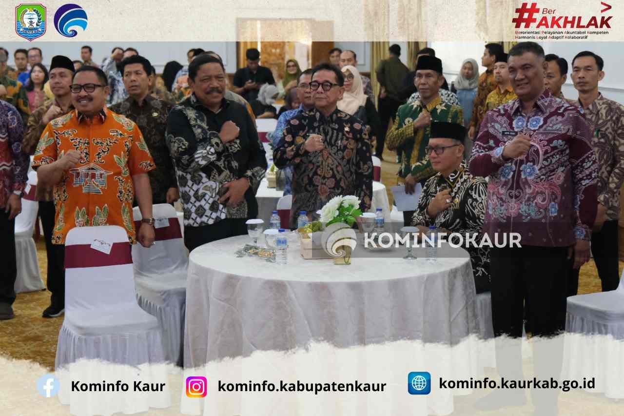 Bupati Lismidianto Hadiri Penyerahan DIPA dan Buku Alokasi TKD 2025 