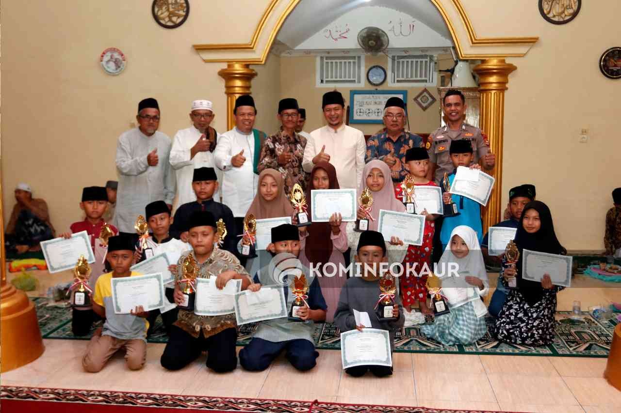 Hadiri Peringatan Tahun Baru Islam 1445 H di Ulak Pandan, Plt Bupati Dijamu Bubur Ketupat