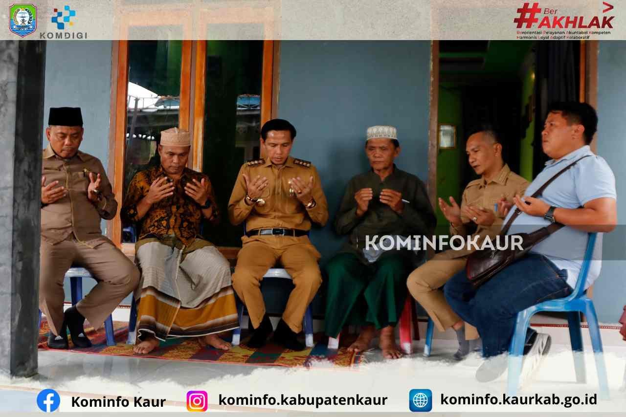 Ungkapan Belasungkawa, Bupati Kaur Sambangi Kediaman Almarhumah Samsiar