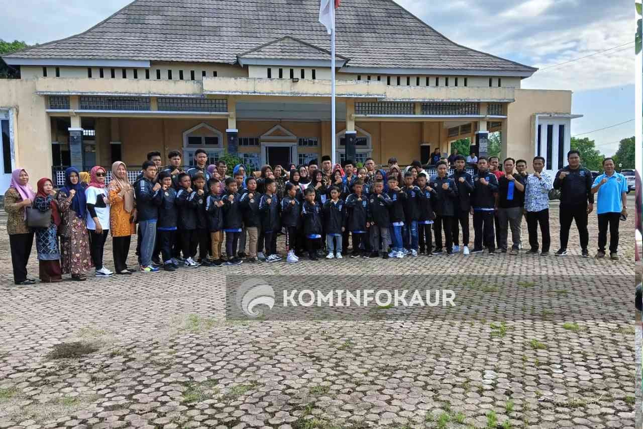 Lepas Atlet Taekwondo Berlaga Di Walikota Cup, Idwin : Jaga Sportivitas