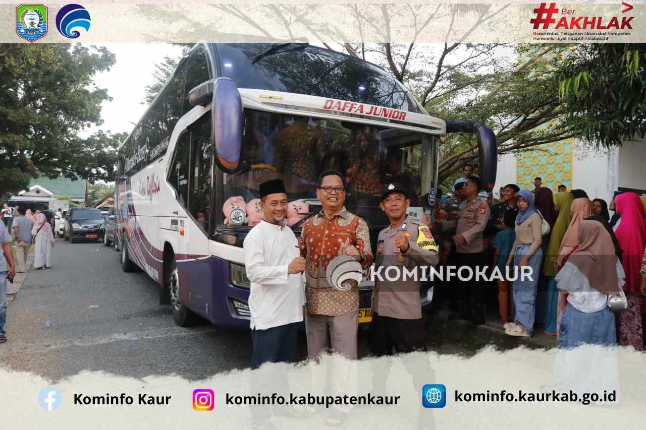 Haru, Tangis Keluarga Pecah Saat Lepas Keberangkatan Jemaah Calon Haji Kabupaten Kaur
